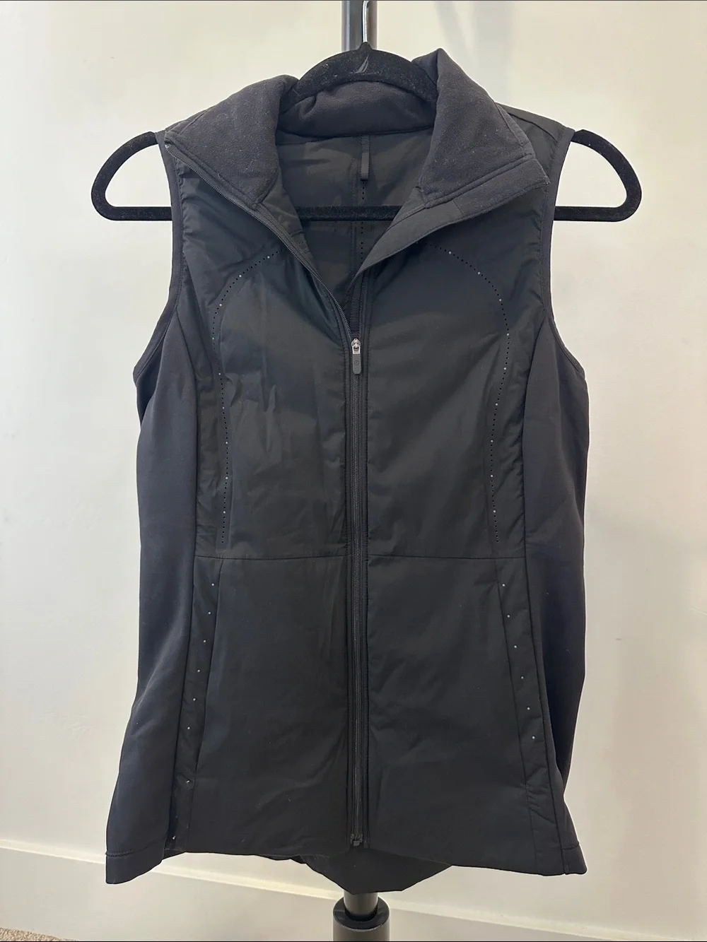 lululemon athletica Black Sleeveless Zip-Up Vest